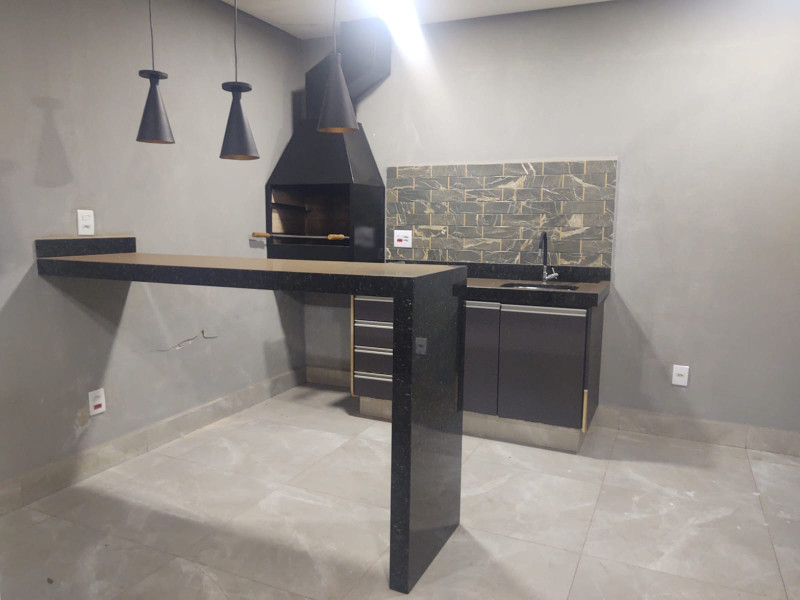 Linda Casa no condomínio Ametista